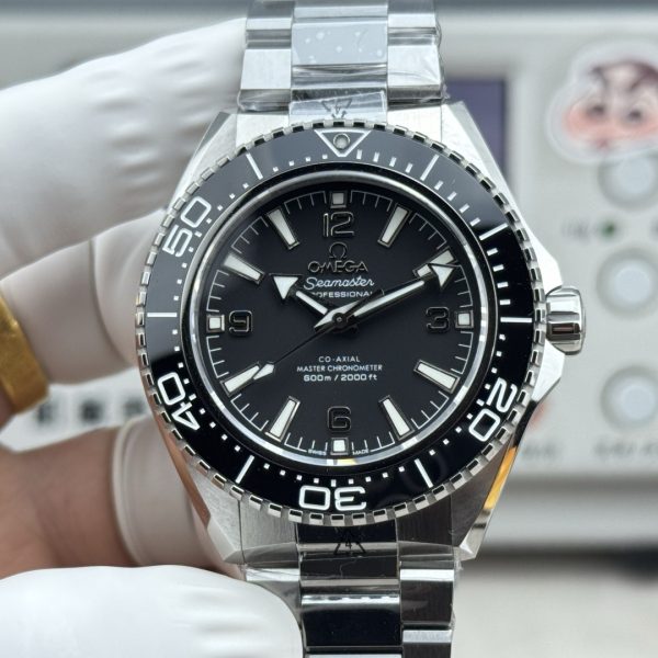 VS Factory Omega Seamaster Planet Ocean 600M 43.5mm Black Dial Black Ceramic Bezel (215.30.44.21.01.001) 1:1 Super Clone - DD8900 Movement