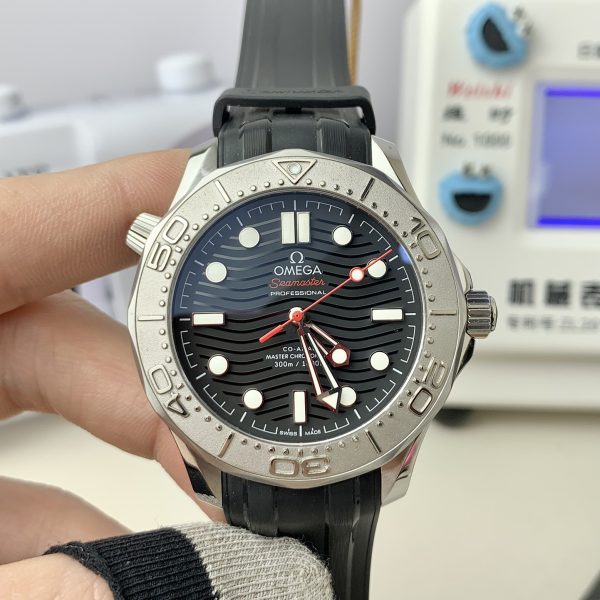 VS Factory Omega Seamaster Diver 300M 42mm "Nekton Edition" Titanium Bezel Black Rubber Strap (210.32.42.20.01.002) 1:1 Super Clone - DD8806 Movement