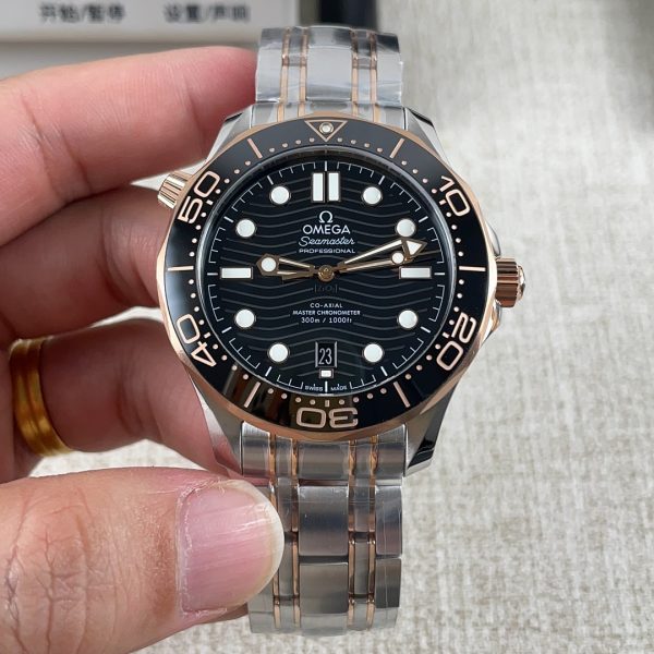 VS Factory Omega Seamaster Diver 300M 42mm Two-Tone 18K Sedna Gold Black Wave Dial (210.20.42.20.01.001) 1:1 Super Clone - DD8800 Movement