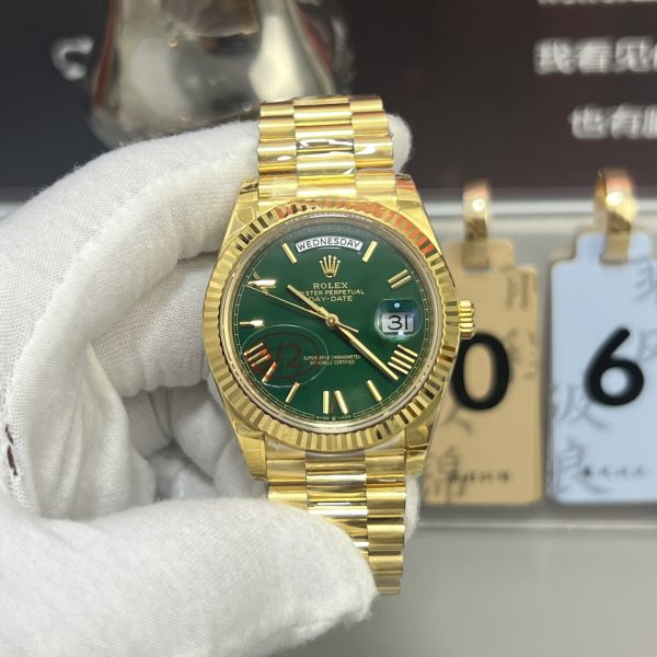 VS Factory Rolex Day-Date 40 Yellow Gold Green Roman Dial (228238) V2 1:1 Super Clone - DD3255 Movement