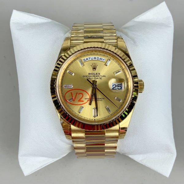 VS Factory Rolex Day-Date 40 Yellow Gold Champagne Baguette Diamond Dial (228238) V2 1:1 Super Clone - DD3255 Movement