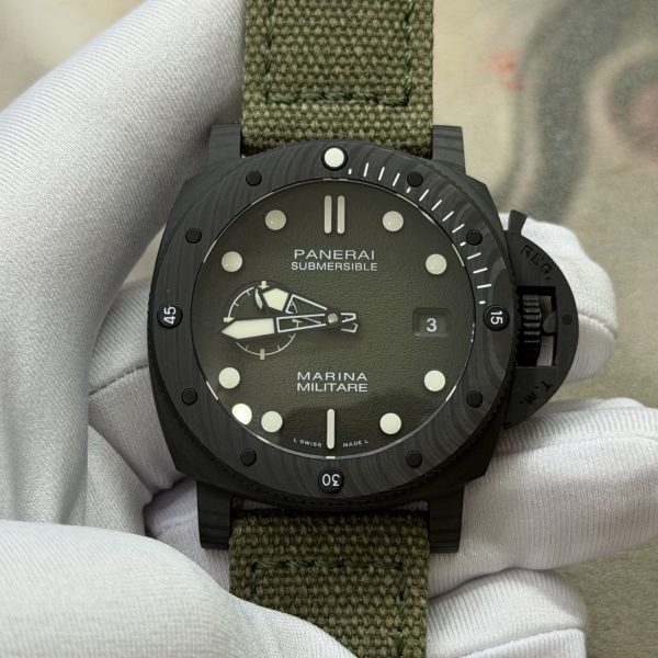 VS Factory Panerai Submersible Marina Militare Carbotech 44mm Green Gradient Dial (PAM01698) 1:1 Super Clone – DDP.900 Movement